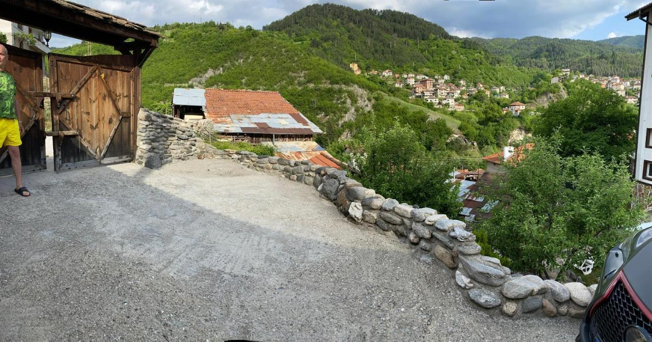 Отель Къща Дьовлень/House Dyovlen Девин Экстерьер фото